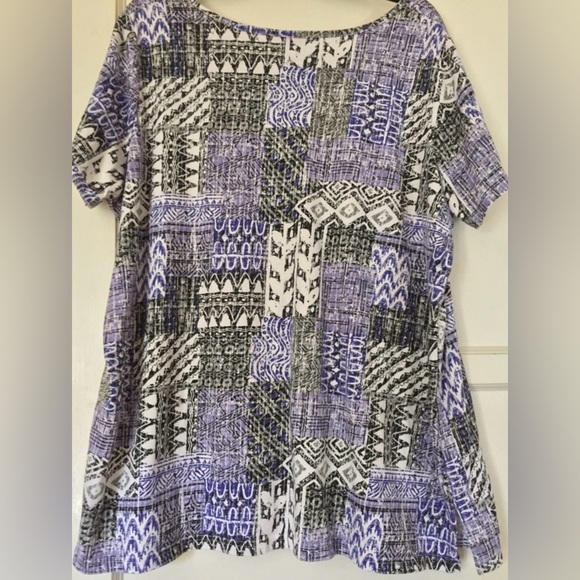 🐬 CLEARANCE ITEM : Only Necessities Multicolored Short Sleeved Tee 1X - Picture 3 of 8